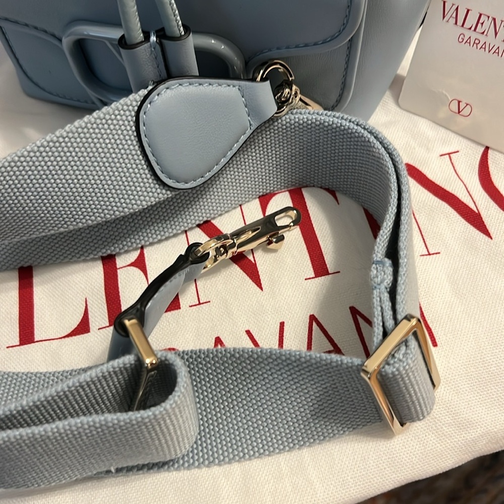 VALENTINO GARAVANI LOCÒ CALFSKIN BUCKET BAG - Picture 15 of 15